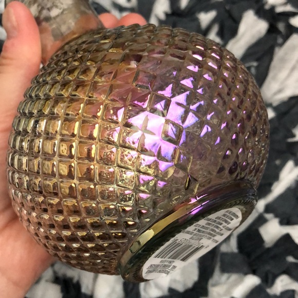 Sunset Luster Iridescent Textured Diamond Pattern Glass Vase Decorative Accent - Picture 4 of 9